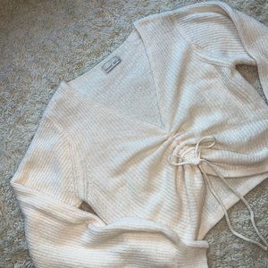 BE COOL Cropped White Sweater